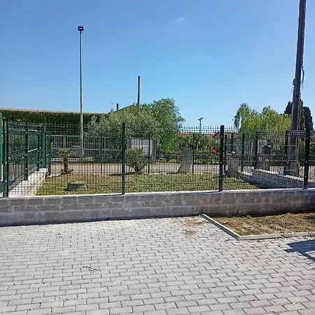La Torre Di Barbara Ardea