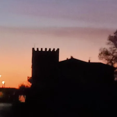 La Torre Di Barbara Сasa de vacaciones *